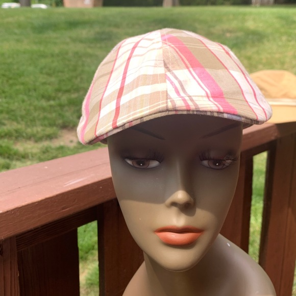 Hat by Broner - Picture 3 of 3